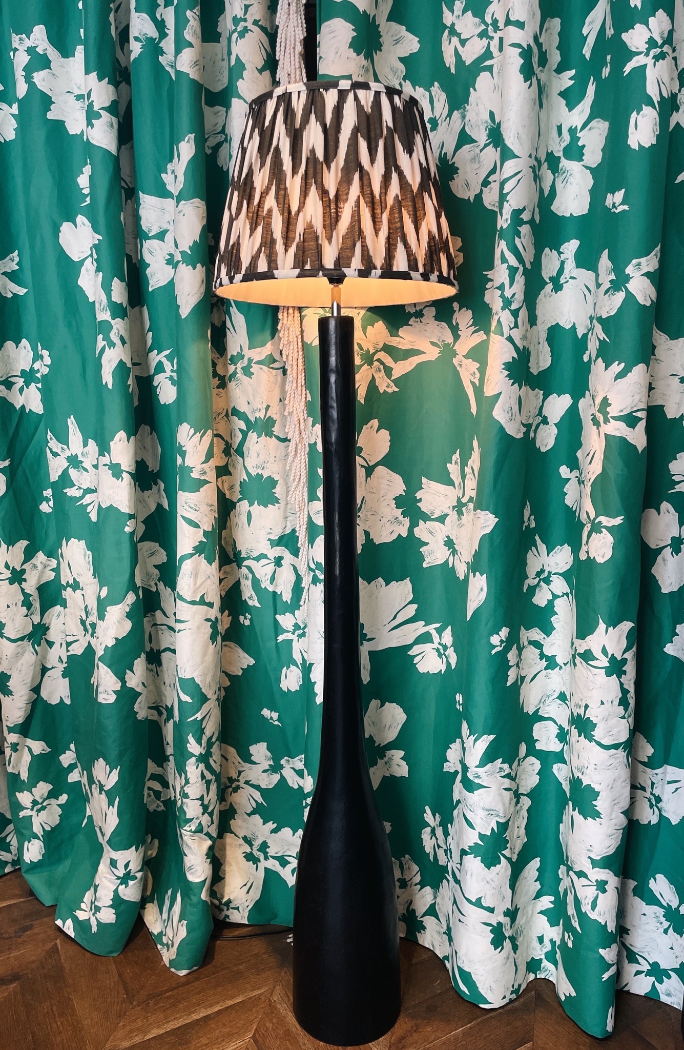 Floor lamp base of wood
